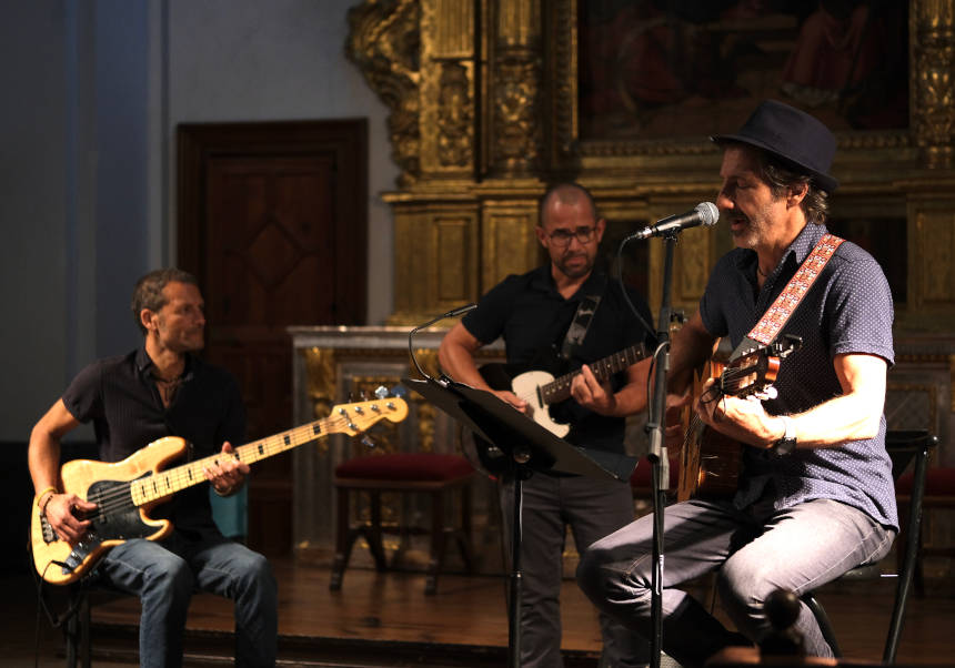 Nacho Pereda y l@s Chatarrer@s del Amor at the Sapiencia Chapel of the UV.